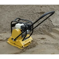 Pladevibrator 92 kg m/Honda motor og gummiplade